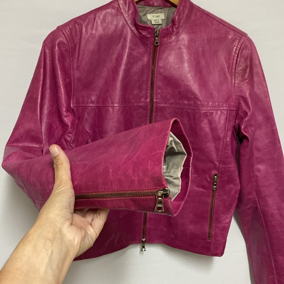 m0851 Magenta Leather Cropped Jacket Made in Canada - Picture 6 of 12
